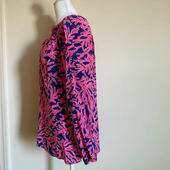 Lilly Pulitzer Vibrant Coral Print Elsa Blouse size medium 100% silk - Picture 2 of 7